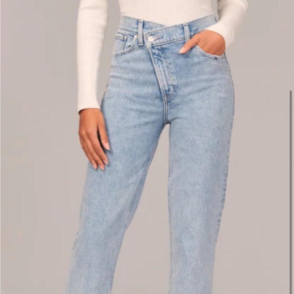 A&F JEANS - Picture 2 of 9